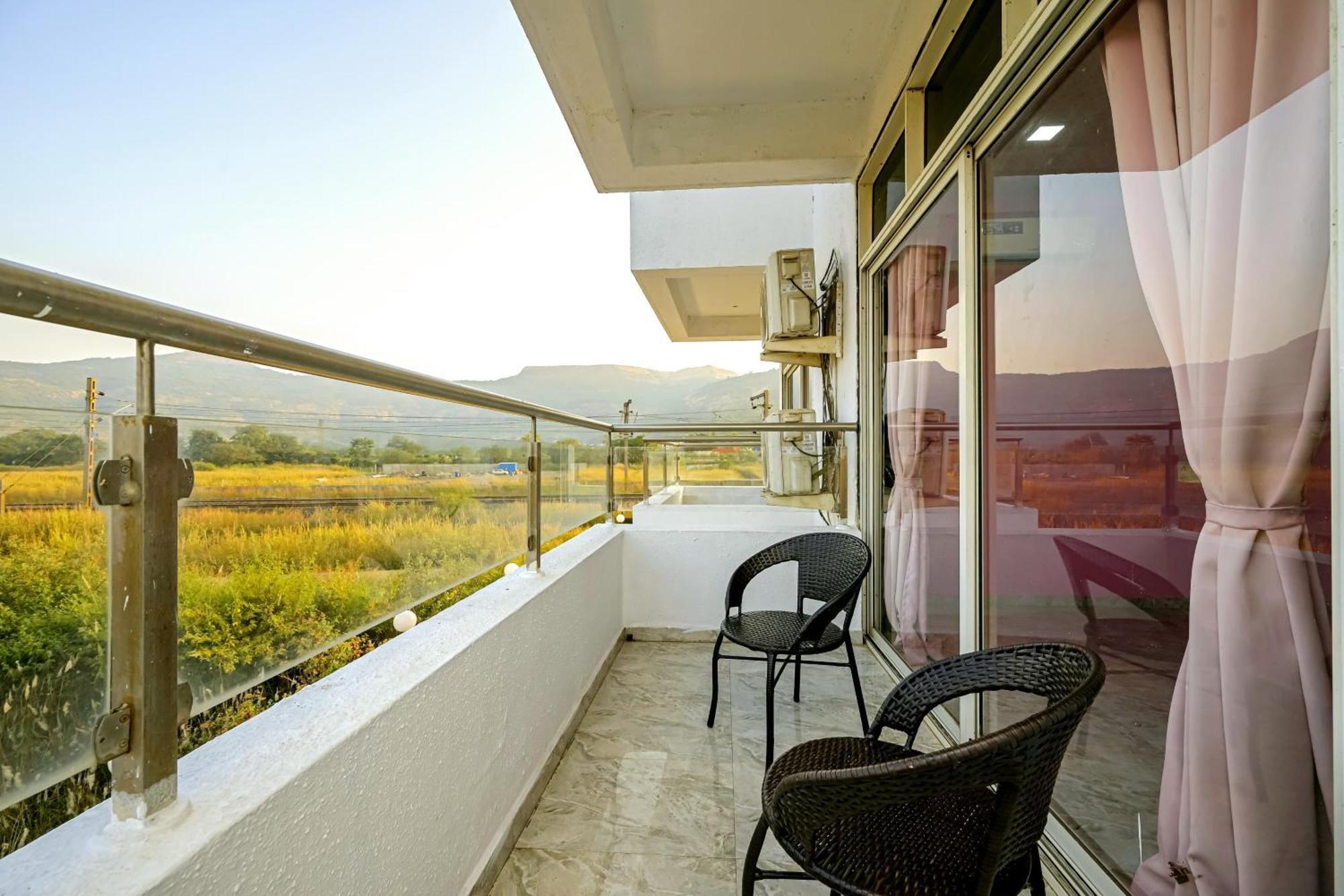 Ll Empyrean Stays II 6Bhk Big Daddy Villa II Private Pool II Ac II View Ll Lonavala Extérieur photo